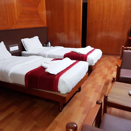Hotel Sivaranjani Erode Bagian luar foto
