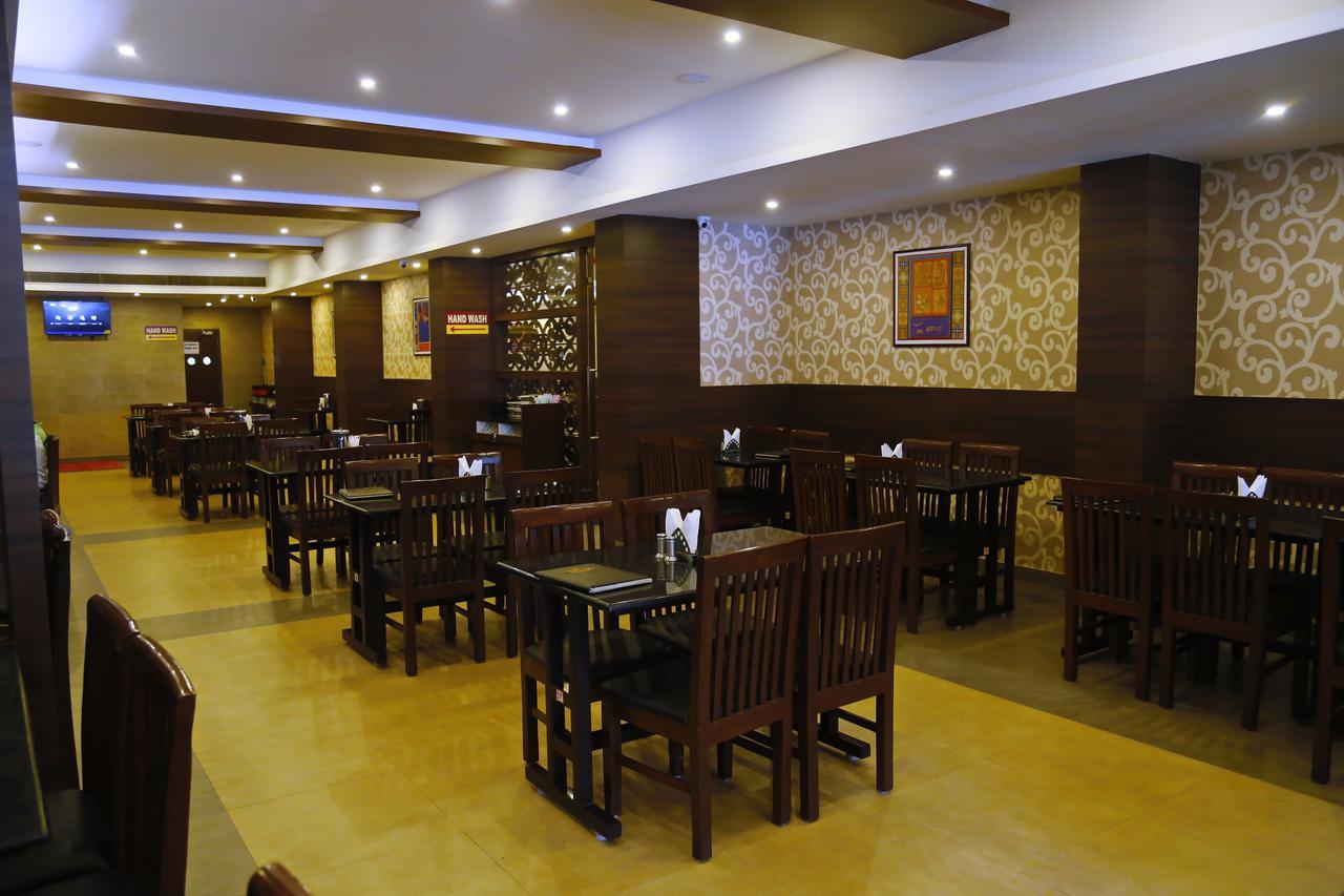 Hotel Sivaranjani Erode Bagian luar foto