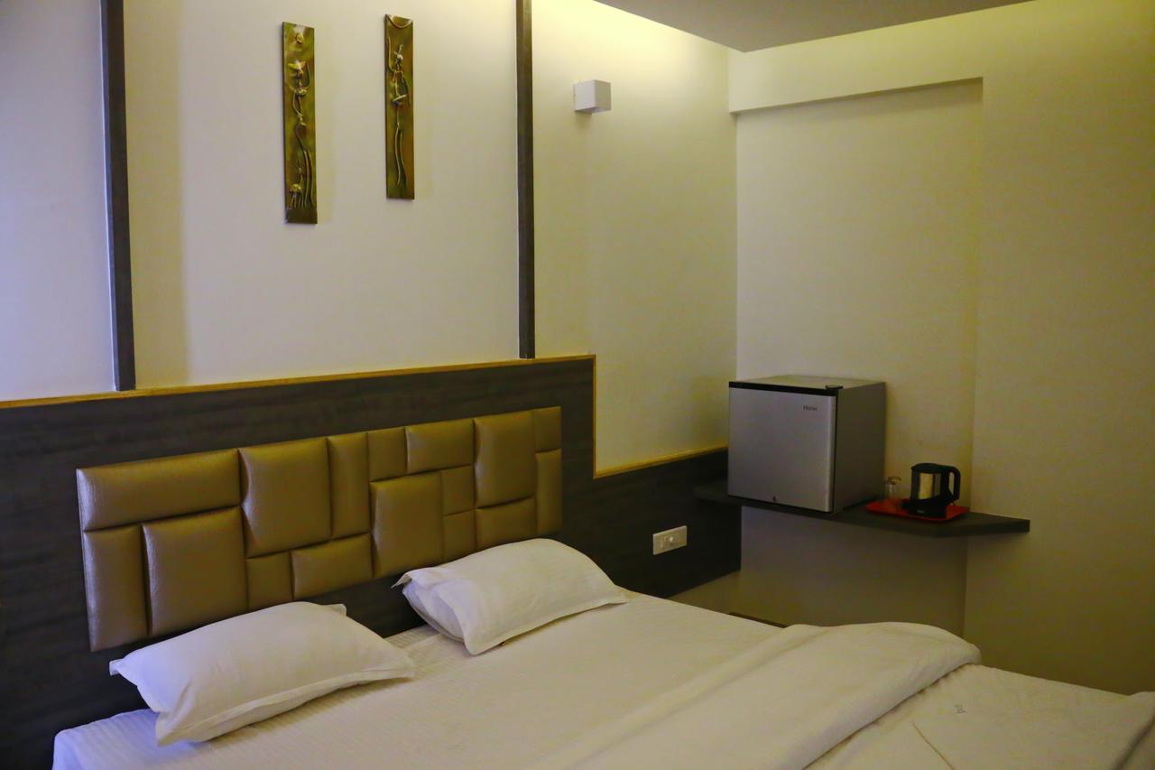 Hotel Sivaranjani Erode Bagian luar foto