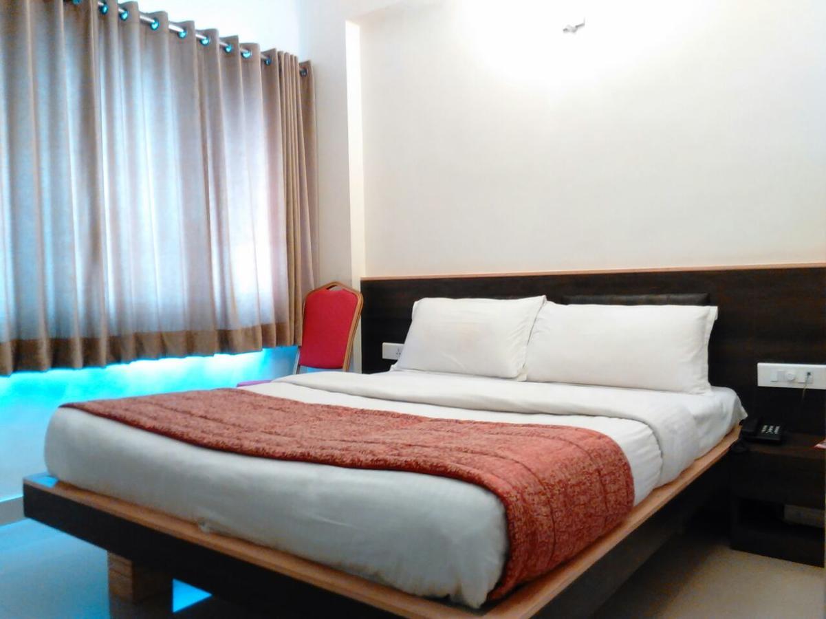 Hotel Sivaranjani Erode Bagian luar foto